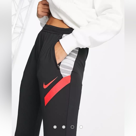 NWT Nike Dri-FIT Strike Women's Soccer Pants black/neon pink size small - Picture 3 of 16